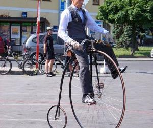 Theft Proof Your Bike The Ridiculous Way