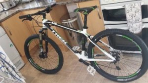 trek 9300 mountain bike