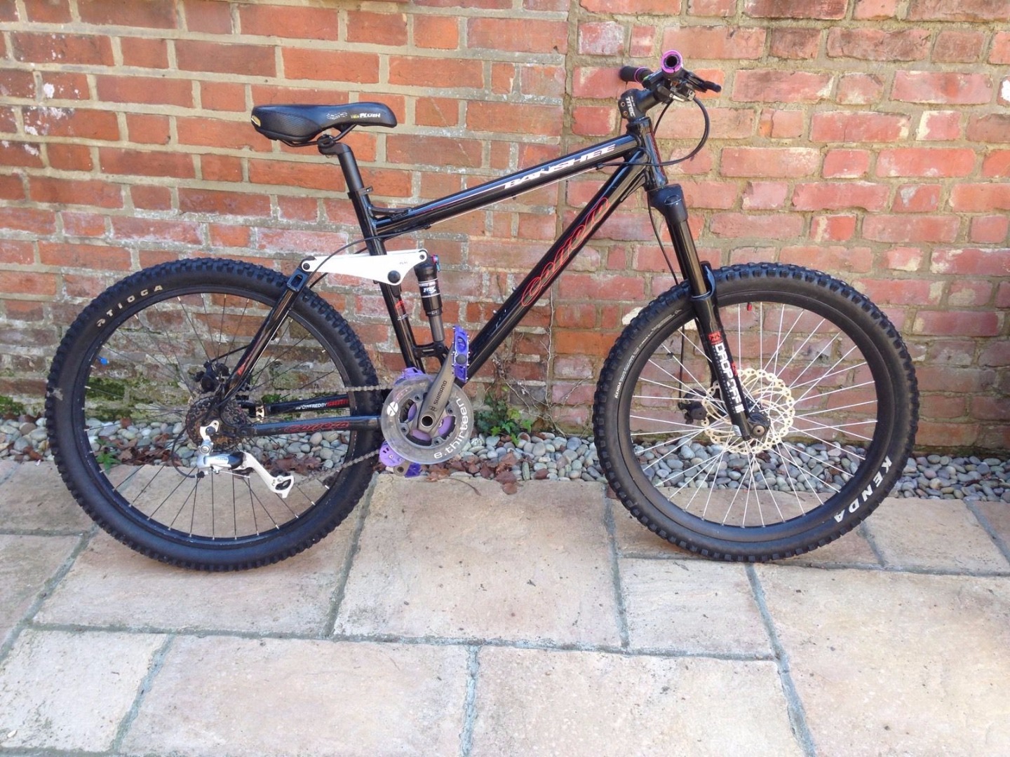 carrera banshee se mountain bike