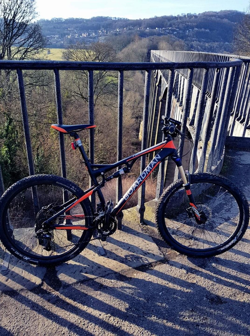 Boardman full suspension clearance black and orange