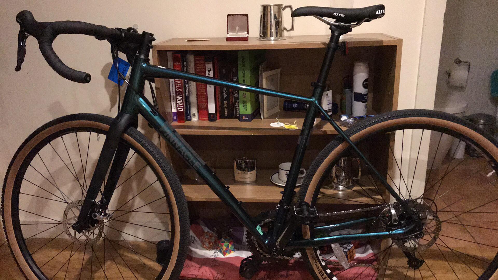 pinnacle arkose d1 gravel bike