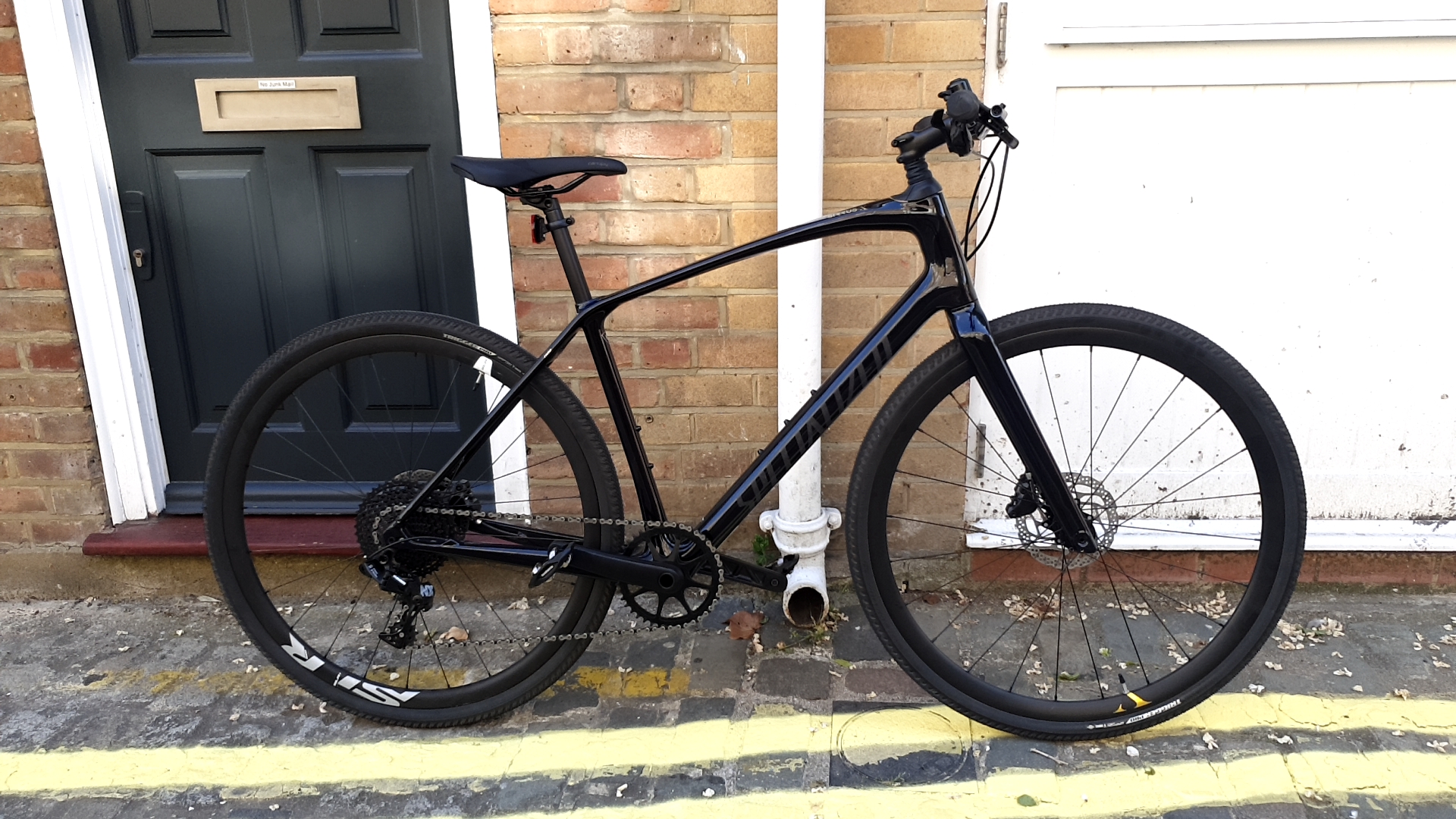 Stolen Specialized Sirrus Carbon Comp Sirrus carbon X