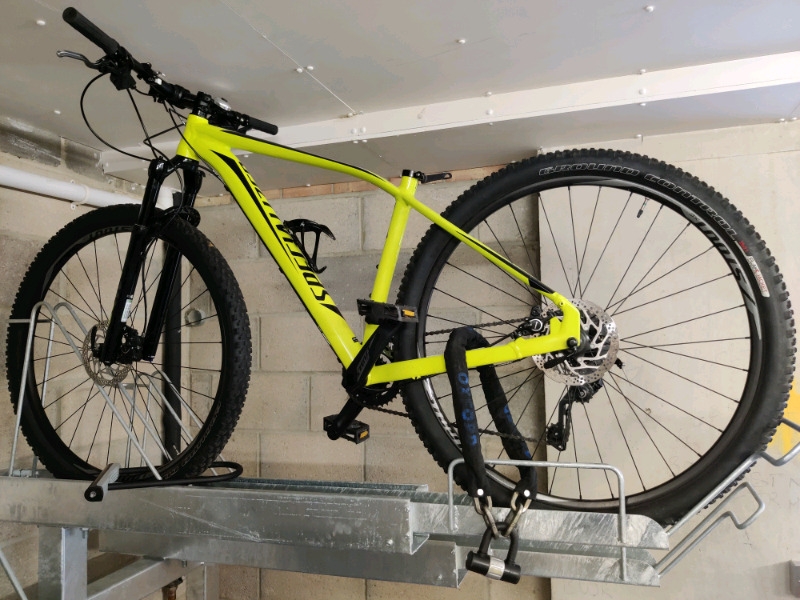 Specialized rockhopper expert sales 2017