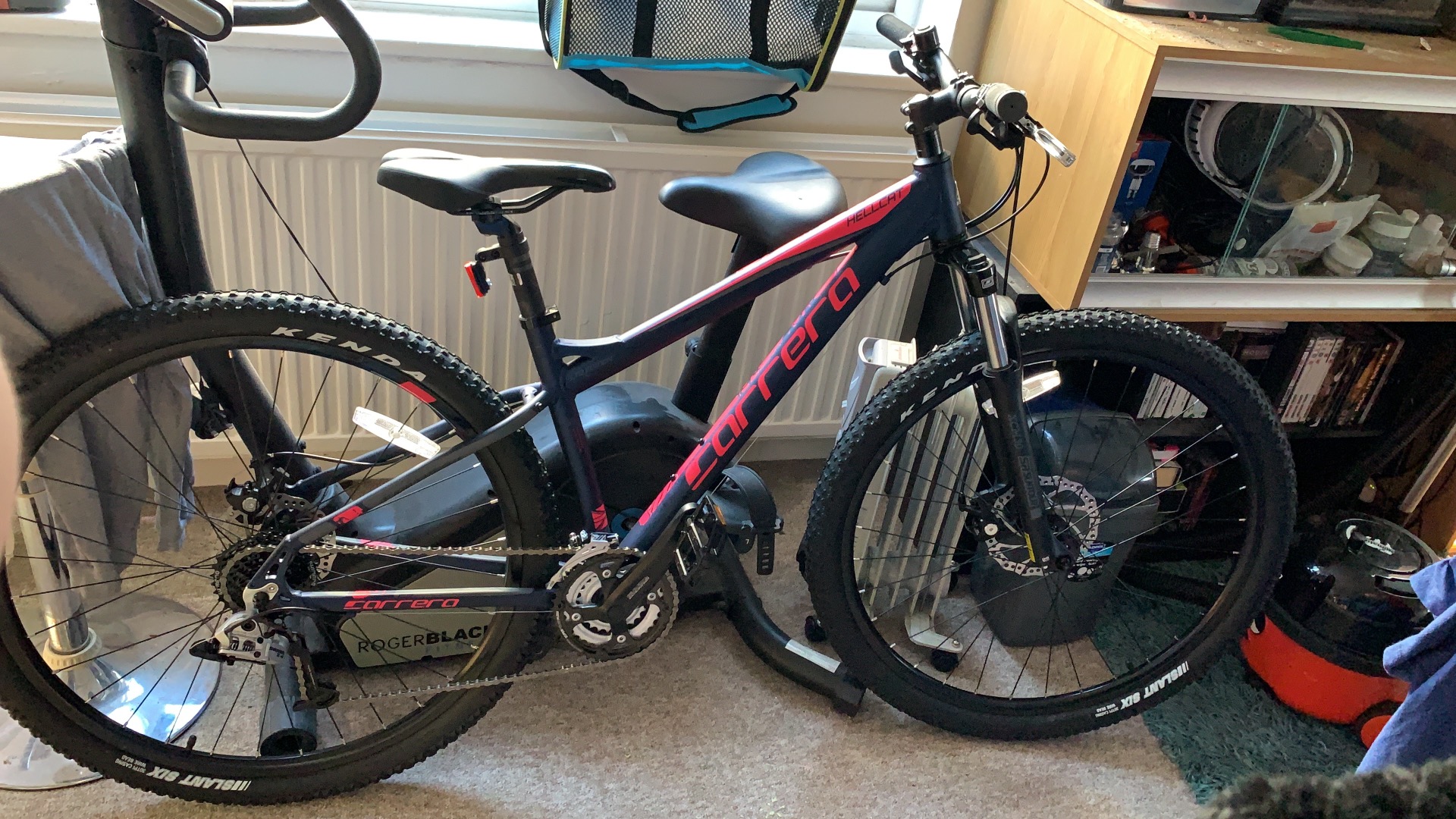 halfords bikes carrera hellcat