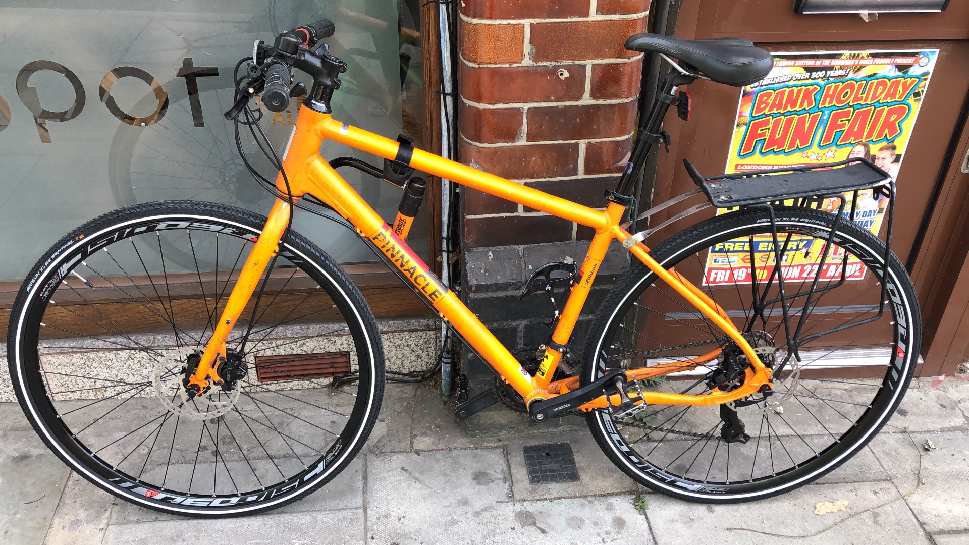 roadster bike lock