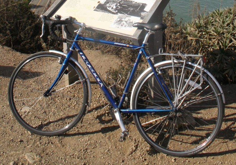 Stolen Ridgeback panorama world tour