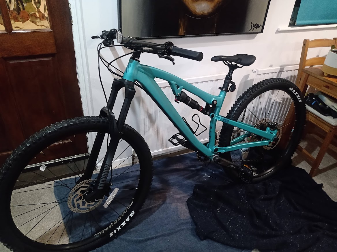 Boardman 8.8 best sale mountain bike