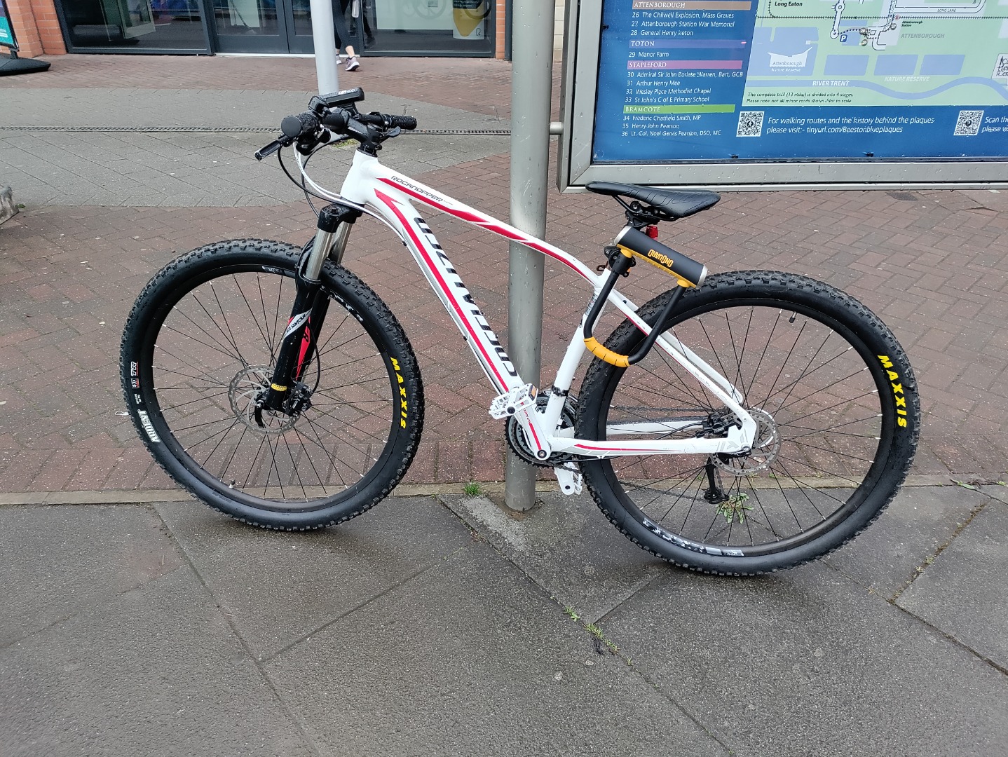 Stolen Specialized Rockhopper Comp